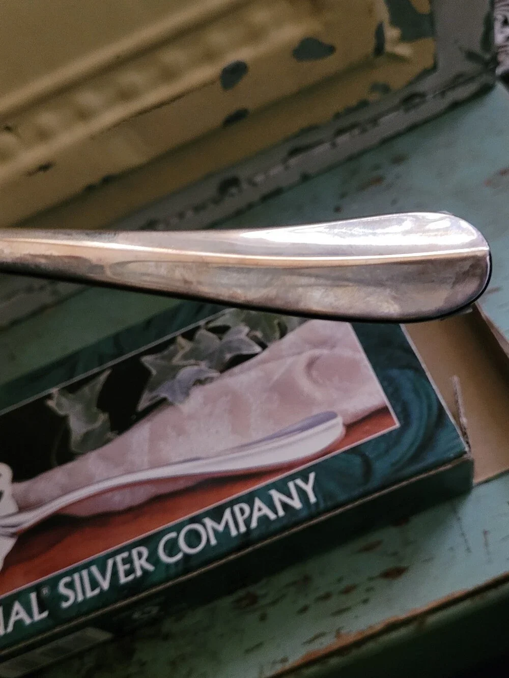 International Silver Co. Ornate Pierced Serving Spade - Silver Plated